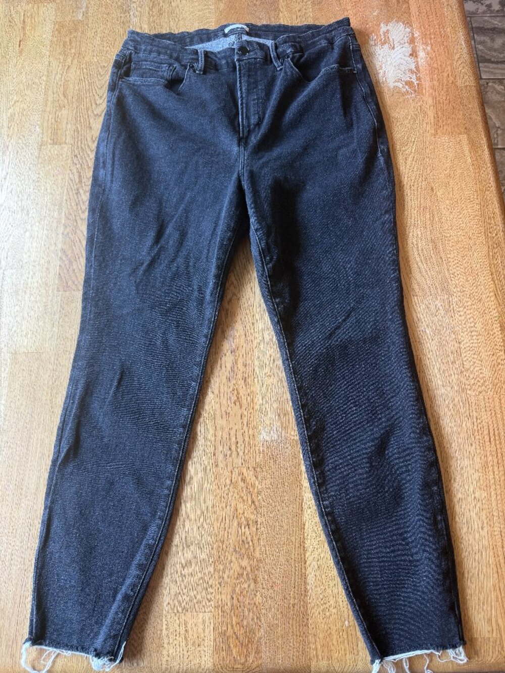Good American Good Legs Jeans Black Raw Hem Size 18
